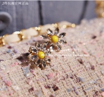 Korean official website milkcocoa spring girl sweet lady small fragrance exquisite 8-petal rhinestone stud earrings ring