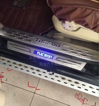 05-14 Tucson welcome light pedal stainless steel modified threshold bar LED special door decorative pedal