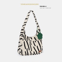 Summer New Bag Large Capacity Sail Bag Small Crowdfashion Zebra Tattoote Bag Fresh 100 lap single shoulder handbag