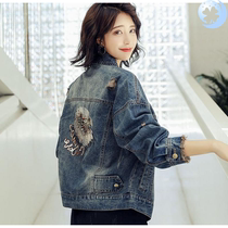  Fat girl large size embroidered denim jacket womens 2020 spring new loose bf short jacket wild denim