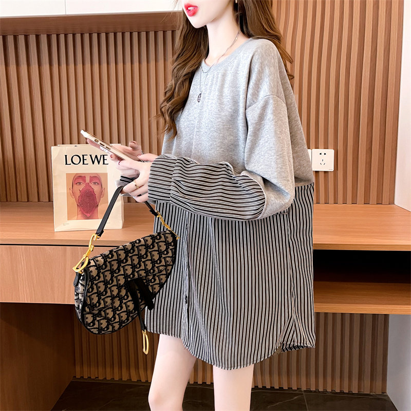Spring and autumn large size long sleeves 200 pounds sweatshirt women loose thin tops medium and long version maternity fashion leave two pieces