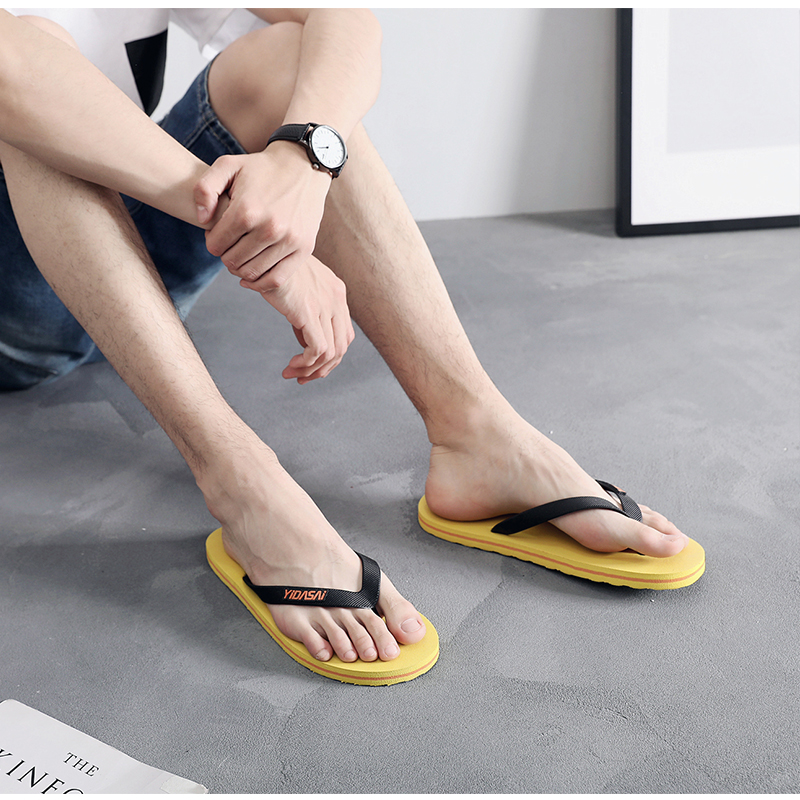 Flip-flops nam mùa hè non-slip rắn xu hướng màu cá tính Hàn Quốc phiên bản của dép và dép đi trong nhà pinch giày bãi biển của nam giới ngoài trời dày dưới