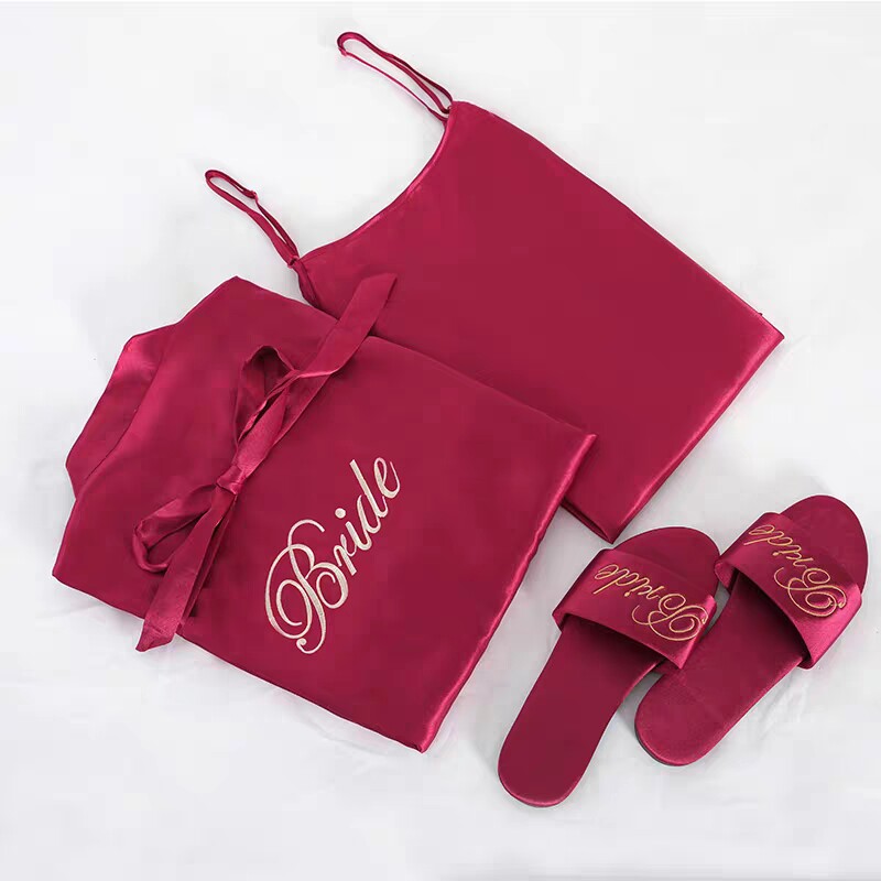 Embroidered wedding dressing gown female bride bridesmaid silk birthday girlfriends group thin section ice silk pajamas wedding party nightgown