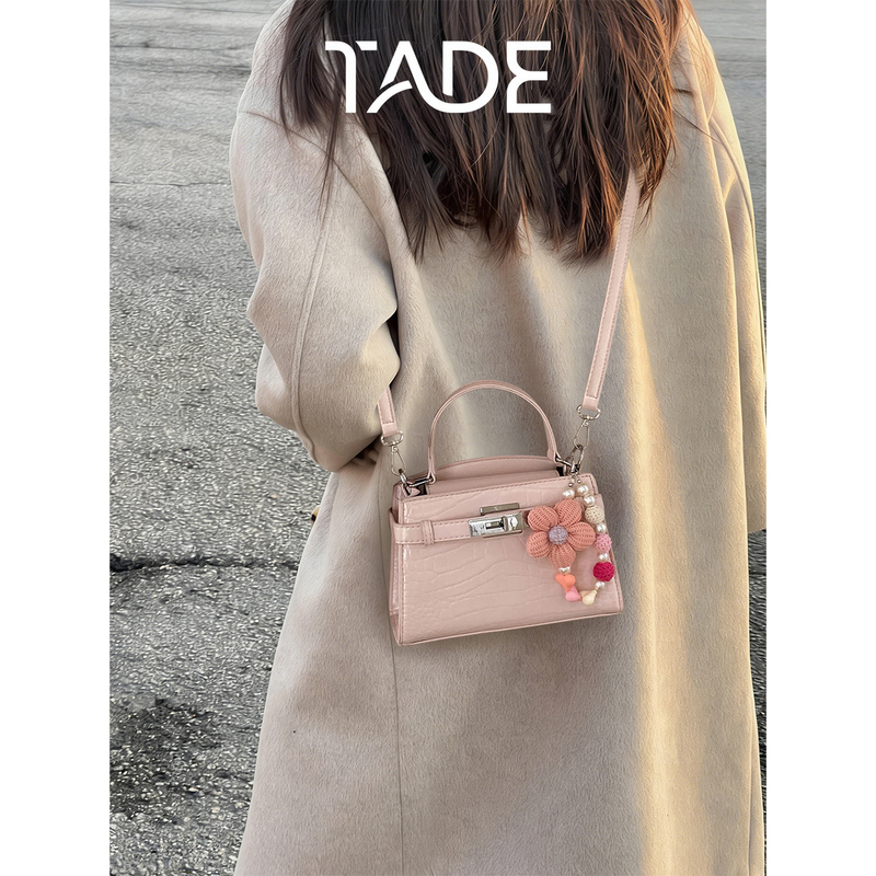 Pink Ultra-Trendy Crocodile Pattern Kelly Bag for Women, 2026 New Model, Light Luxury Niche High-End Handbag and Crossbody Small Bag