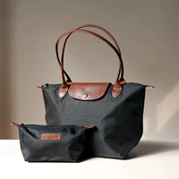 Черная косметичка