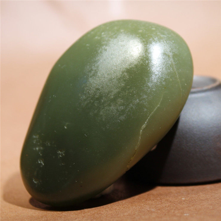 25年必买！新疆和田玉青玉籽料手把件，细润好肉133克原石雕刻包邮-珠宝