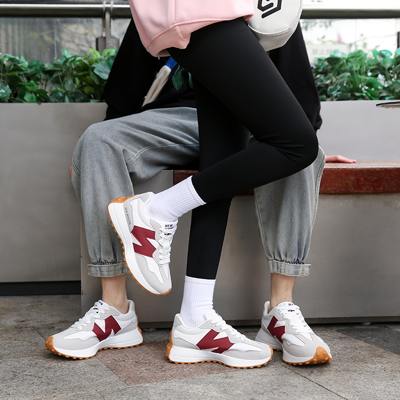 New Balance Couple's Shoes, Spring and Autumn 2026 New Model, Two Pairs Pack, Popular Versatile Casual Sneakers for Women, One Pair