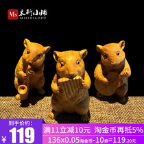 Small leaf boxwood creative car ornaments cute rat handle pieces solid wood carvings can love small car accessories