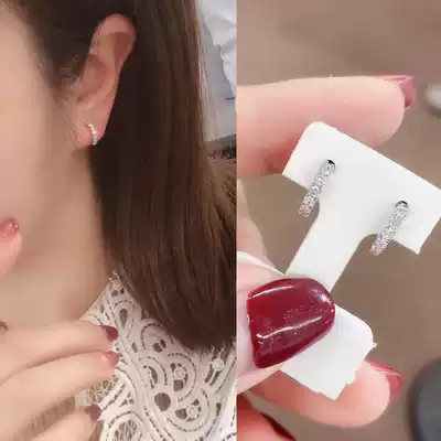 A thousand gold fashion wild 18K gold diamond small ear ring diamond ear buckle earrings women's daily commuter
