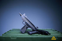  DF-H Uzi small charge (not painted)Baby photo props bjd 72 uncle