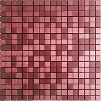 15 красных кистей