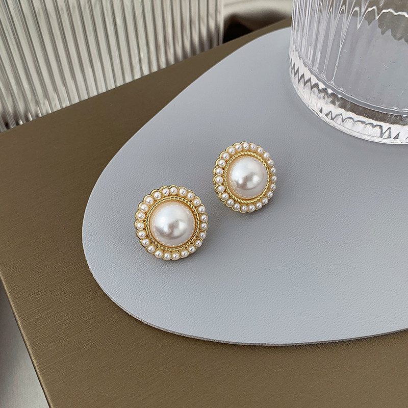 High Level Sensational Retro Port Wind Herbon Pearl Earrings Earrings Female STYLE TEMPERAMENT Mosquito Coil Dish Without Earbuds Ear Clip 