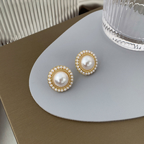 Advanced sense retro harbor style Hepburn wind pearl earrings female French temperament mosquito plate earring ear clip female