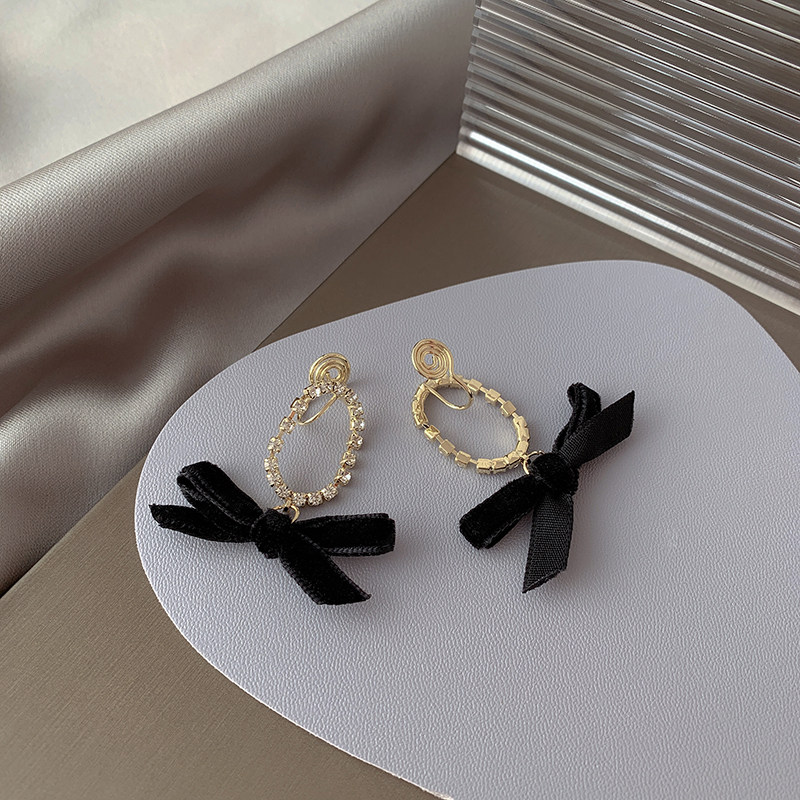 South Korea High feeling light and luxurious butterfly knots net red temperamental sweet earrings Mosquito Coil Dish Without Earhole Ear Clip 