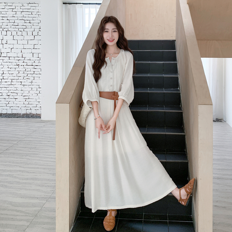 Off-White Simple and Elegant Dress for Women, Summer 2026 New Style, French High-End Feel, Waist-Cinching Long Dress