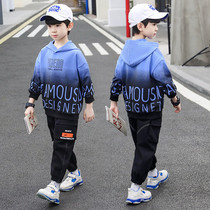 Boys sports suit spring and autumn 2022 new middle and big boys handsome spring clothes childrens fried street hooded sweater two-piece set