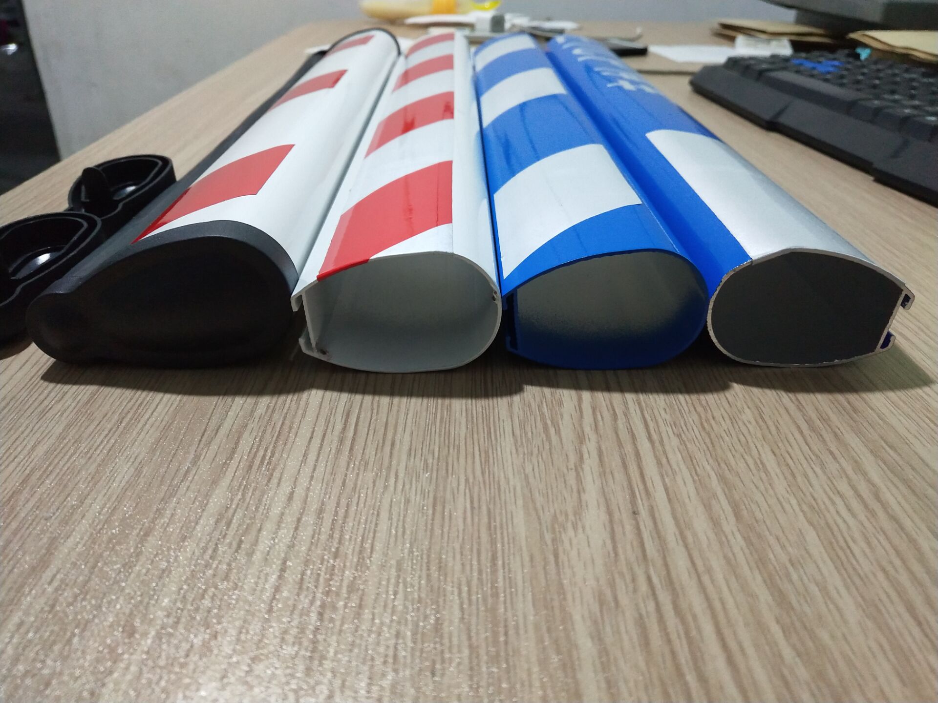 Blue water drop pole blue fast fence machine pole blue white word pole oval rubber strip pole