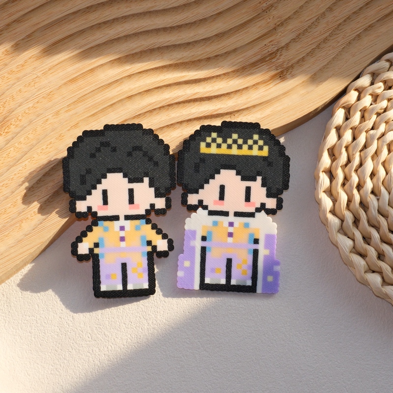 Finished Product of Bead Crafts: Cool Teng Double High Tire, Delightful, Can Be Used as a Keychain, Bag Charm, or Fridge Magnet