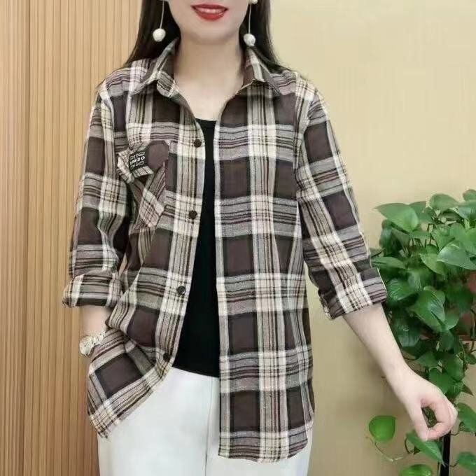 Middle-Aged Women's Summer Sun Protection Jacket, Thin Long-Sleeved Plaid Shirt, Versatile Lapel Casual Loose Top for Women