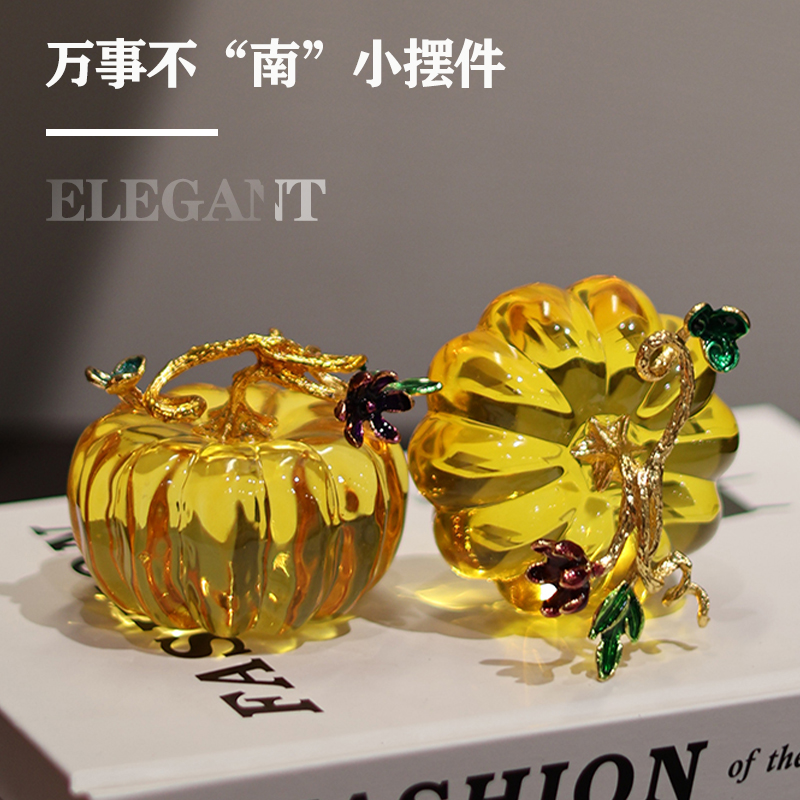 琉璃南瓜摆件：晶莹黄水晶点亮你的万圣节