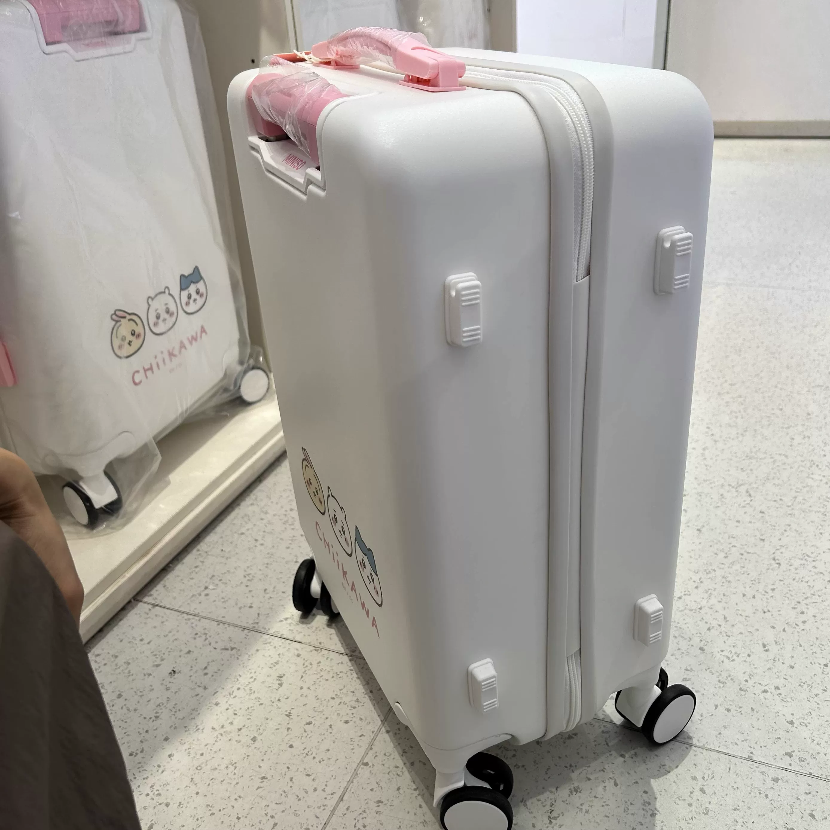 Чемодан-тролли (Miniso) серия Chiikawa, компактный дорожный бокс 20×11×20 см, 0,32 кг