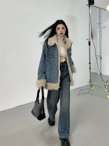 Флисовая джинсовая стеганая утепленная куртка