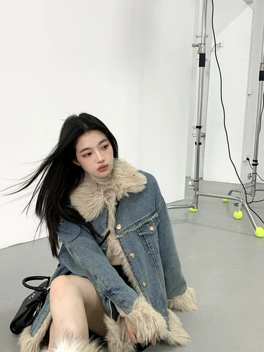 Флисовая джинсовая стеганая утепленная куртка