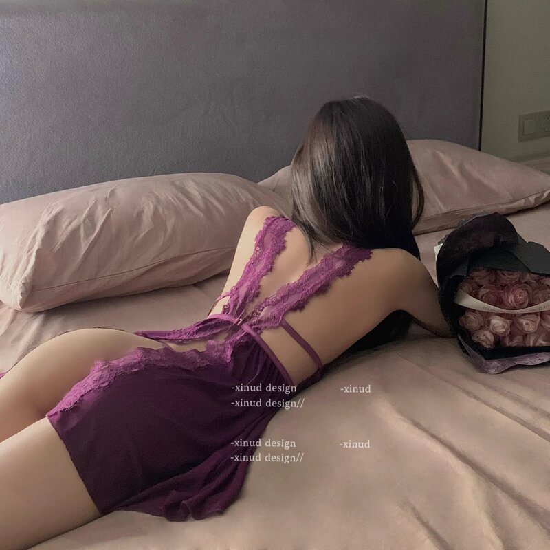 She Is Beautiful. "Hip-Enhancing and Butt-Lifting" Bathrobe with a Relaxed Feel, Silky and Lint-Free, Quick-Drying, Household Bath Towel for Adults