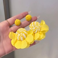 Желтые серьги, в цветочек