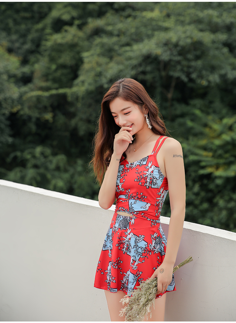 Áo tắm nữ bảo thủ che bụng thon gọn tụ tập backless gợi cảm kiểu váy một mảnh màu đỏ sinh viên Hàn Quốc bong bóng nóng bỏng - Bộ đồ bơi One Piece áo bơi liền thân