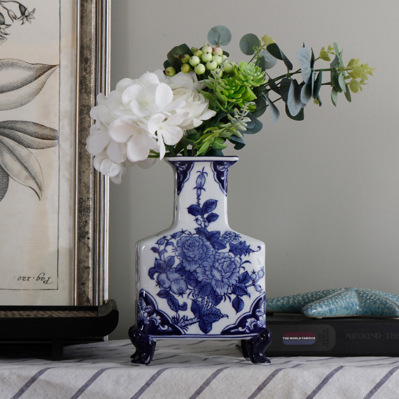 Jingdezhen ceramic vase Chinese large blue and white porcelain ceramic vase flowerpot flower arrangement to restore ancient ways furnishing articles household act the role ofing is tasted