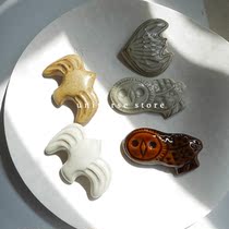 Japanese writer handmade forest small animal pottery brooch pin