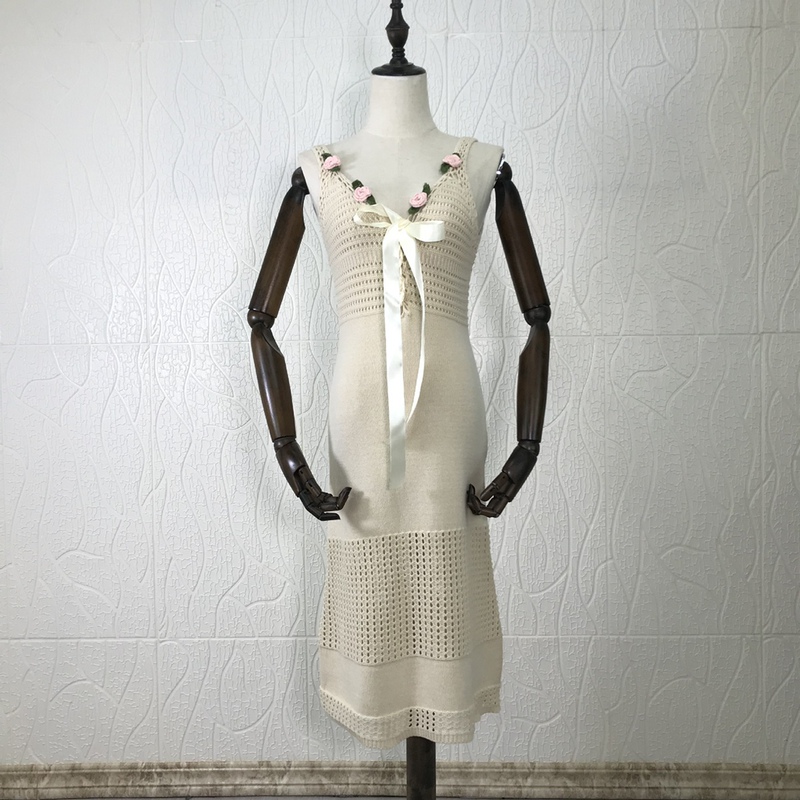 Lace Influencer-Style Floral and Green Handmade Crochet V-Neck Tie-Front Knit Dress Sweater Camisole