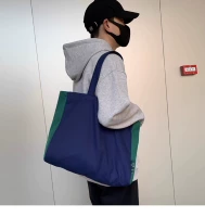 Синий зеленый вместительный и большой шоппер