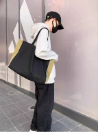 Черный зеленый шоппер