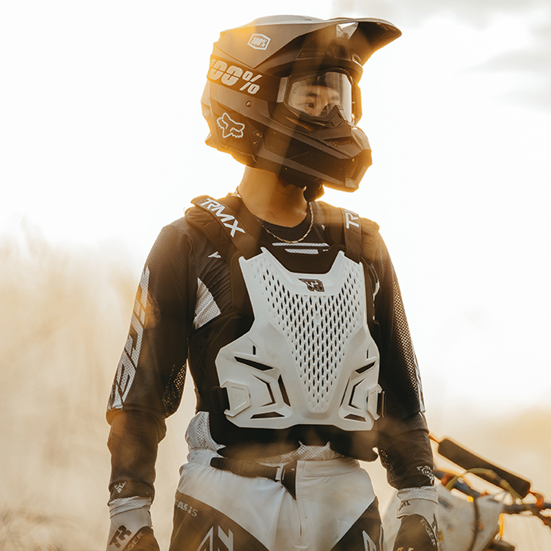 Tr Tiger Brand Off-Road Motorcycle Riding Armor, Anti-Fall Protective Gear, Breathable Anti-Puncture Trail Riding Rib Protection Chest Armor for Men
