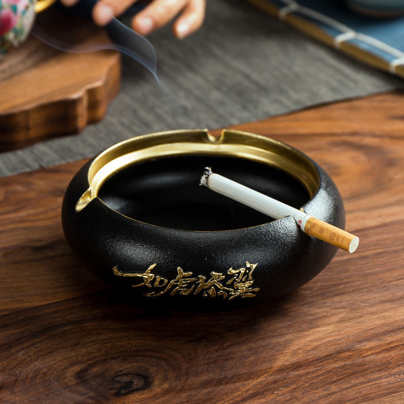 2022 new ashtray anti-flying ash anti-smoke household ceramics with cover creative personality trend new Chinese style for the Year of the Tiger