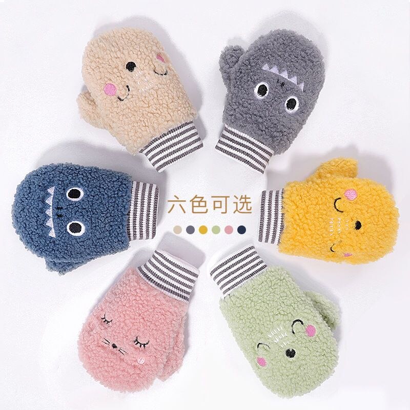 Net red children's gloves 2-10 years old autumn and winter cold-proof warm plus velvet children's full finger lanyard cute boy baby gloves