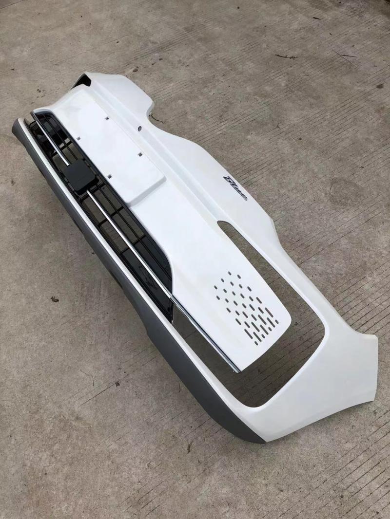 Suitable for BAIC EU5 front bumper rear bumper new energy eu500 front bumper rear bumper surrounding lower side skirt accessories