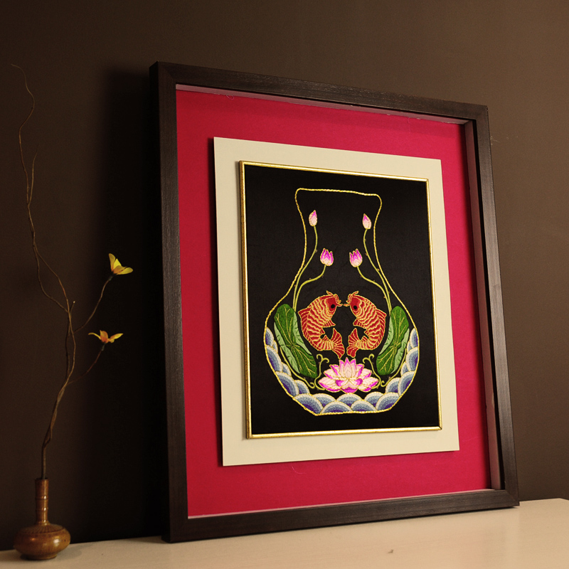 1980 Export Old Handmade Embroidery Craft Gift Pendulum Decoration Lotus Double Fish Chinese Style Chinese Wind Home Residence Decoration Painting Solid Wood Frames