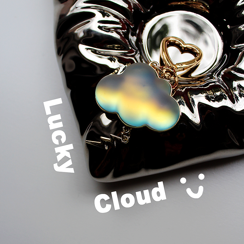 Water Whale Original Colorful Gradient Cloud Keychain with a High-End Feel ins Bag Pendant Car Keychain