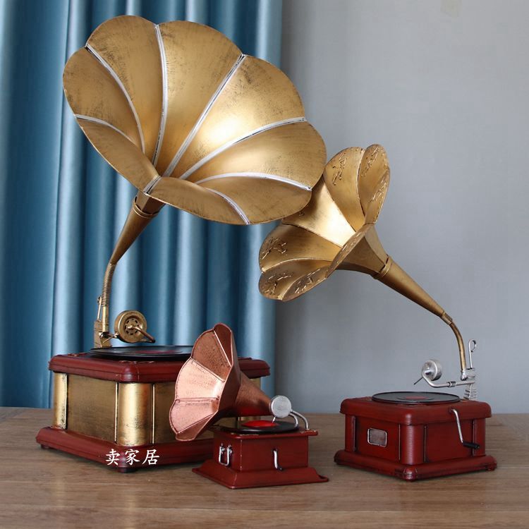 Retro Grammativity Machine Pendulum Replica Ancient Black Adhesive Record Machine Model Bar Home Decoration Products Creative Photography Props