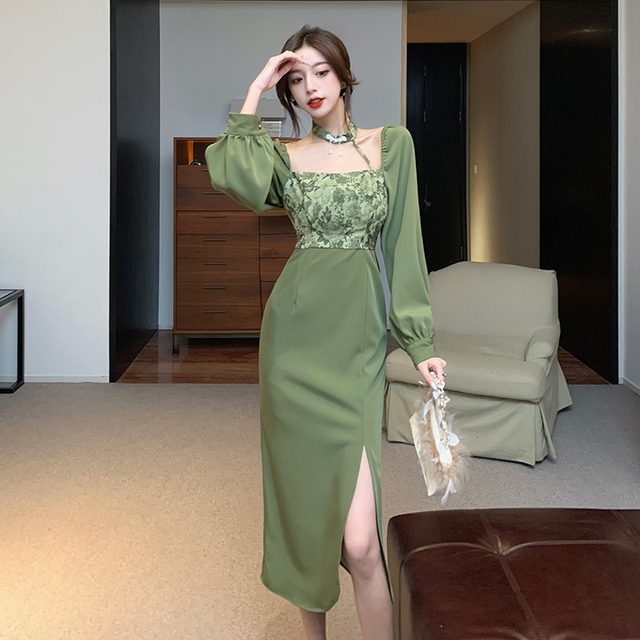 2022 autumn and winter new French style elegant hanging neck splicing receiving waist slimming slit mid-length long-sleeved dress women's clothing