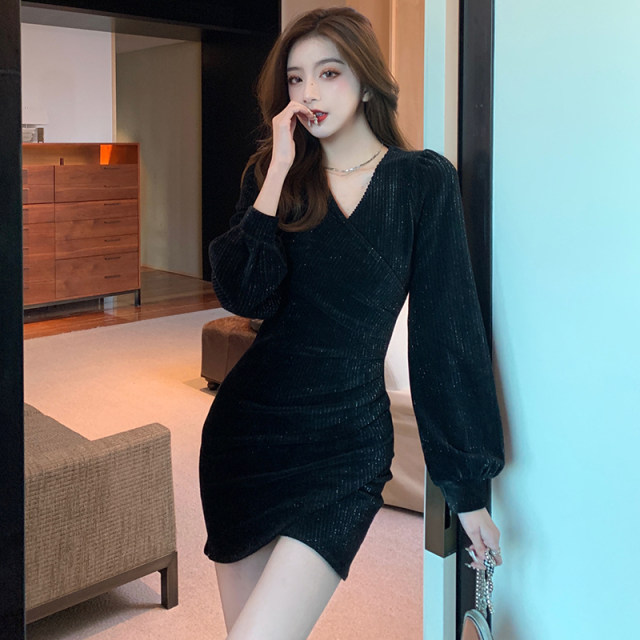 Sequin skirt 2022 autumn and winter new hot girl pleated bottoming bag hip skirt black long-sleeved temperament dress women's clothing