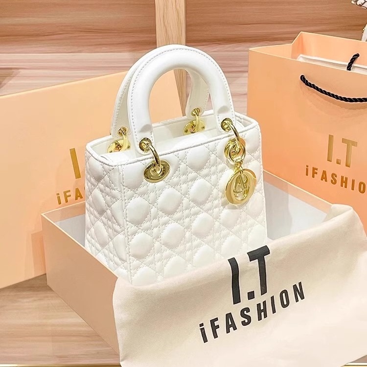 Diro Genuine Designer Women's Bag 2026 New Trendy Genuine Leather Handbag Princess Diana Style Luxury Shoulder Crossbody Bag