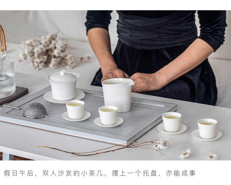 Unknown white porcelain impression only three tureen ceramic bowl kung fu suit Japanese hot tea light proof with cover in a teacup