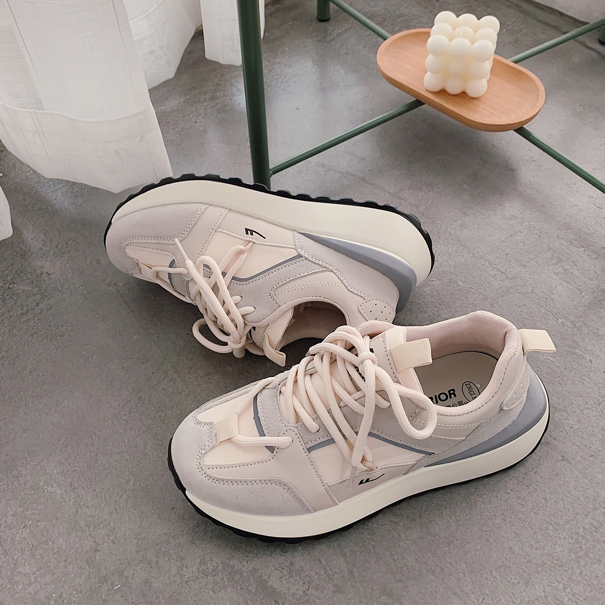 Pull back to show feet little old shoes women's 2022 new ins tide all-match waffle shoes casual super fire port style sports shoes