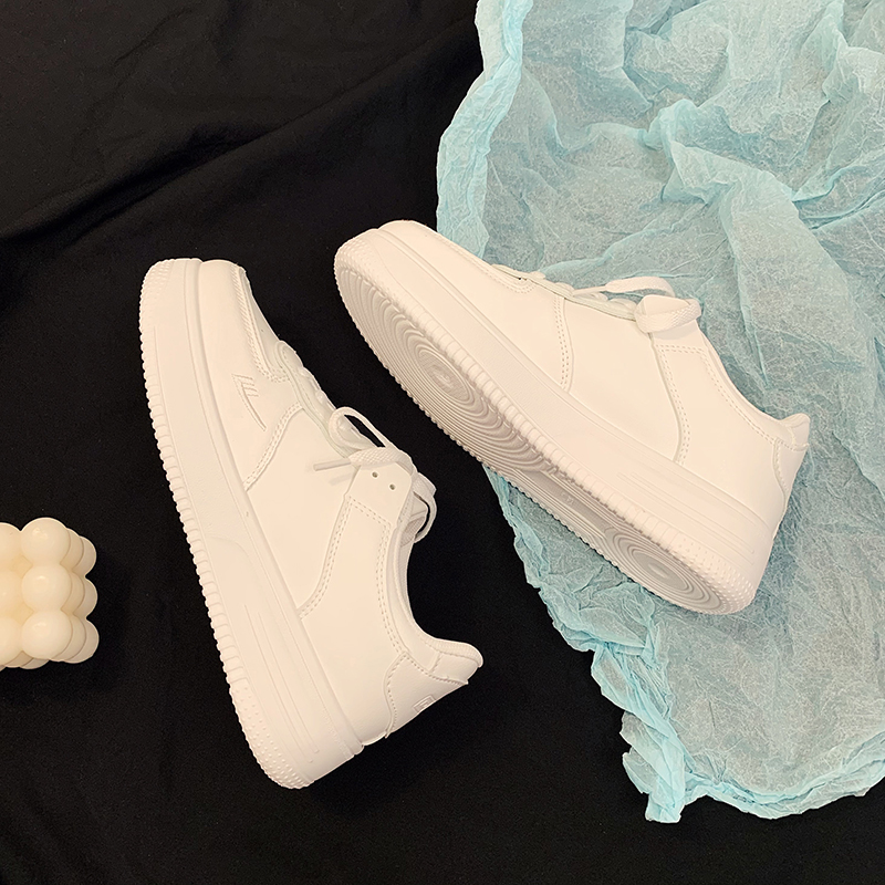 Pull back thin white shoes for women's summer breathable 2022 new couple shoes for girls all-match Korean white sneakers for women