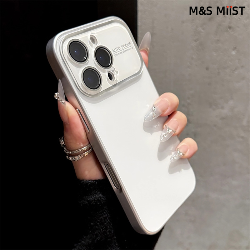 Uk Suitable iPhone 17 Pro Max Phone Case, New Stylish Luxury Matte Cover, 2025 Apple iPhone 17 Phone Case with Built-In Lens Film, High-End Full-Cover Ultra-Thin Protective Case