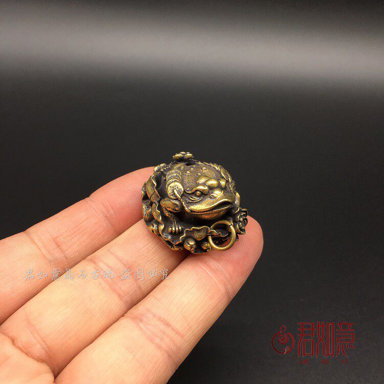 Pure Copper Triple Foot Golden Toad Pendant Brass Lotus Money Strings Mini Golden Cicada Pendant Key Clasp Gift